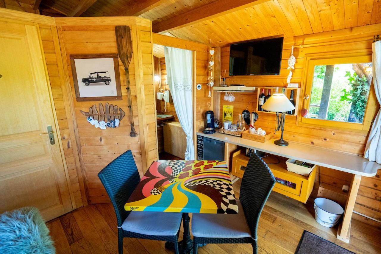Fronsac  Le Bassin Du Tertre Bed & Breakfast エクステリア 写真