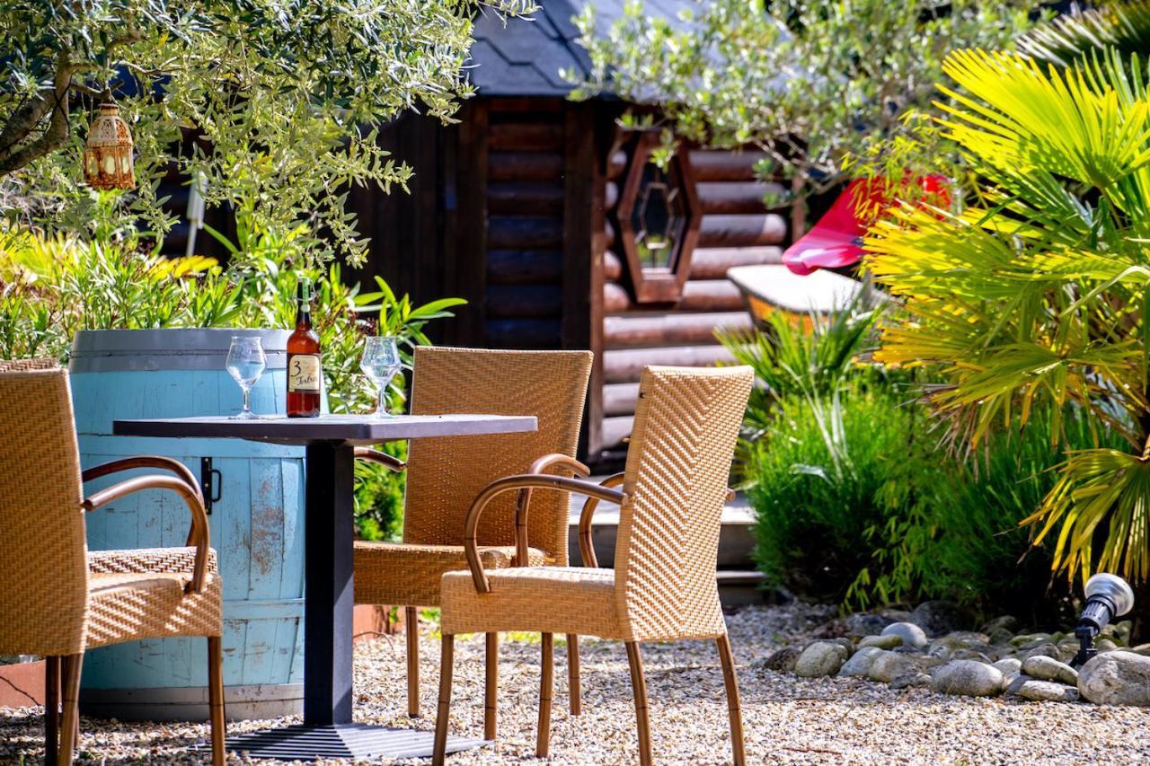 Fronsac  Le Bassin Du Tertre Bed & Breakfast エクステリア 写真