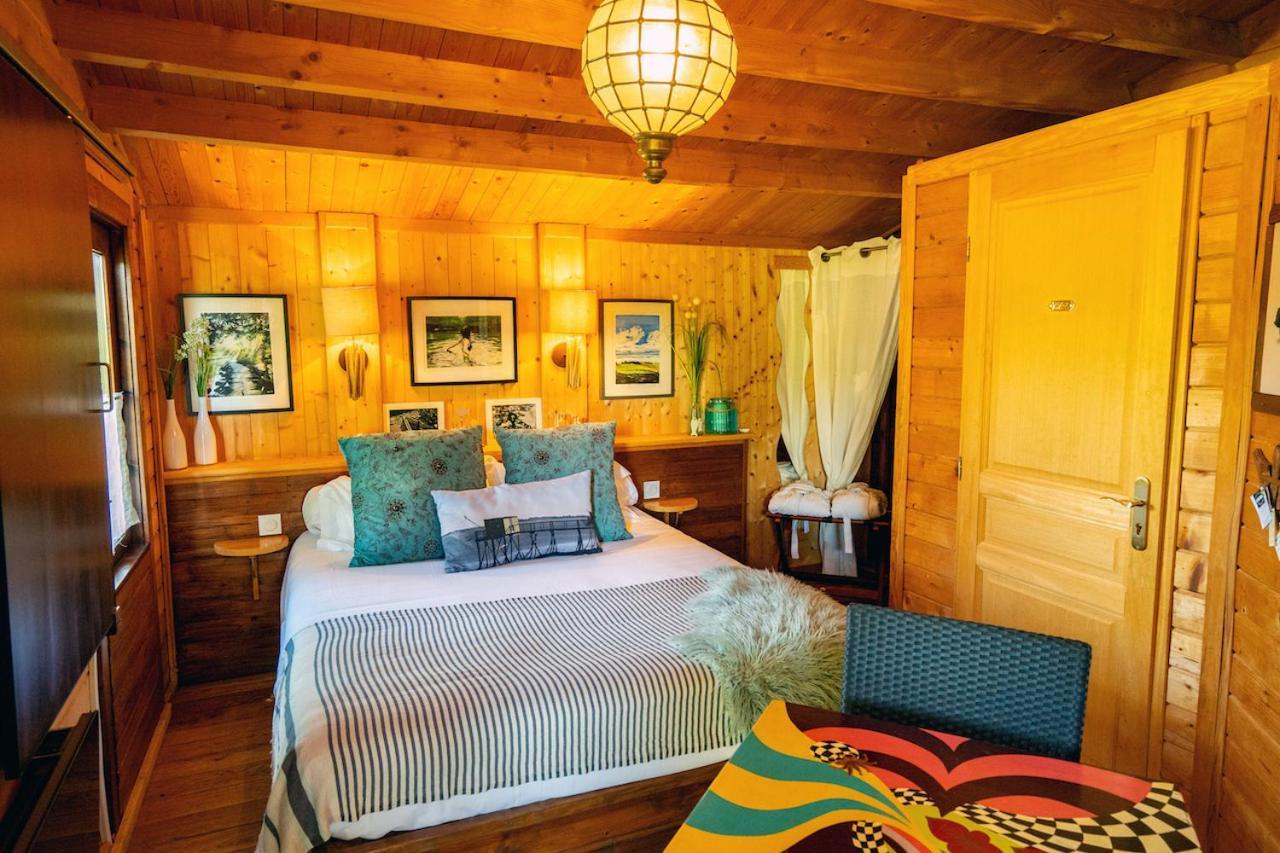 Fronsac  Le Bassin Du Tertre Bed & Breakfast エクステリア 写真