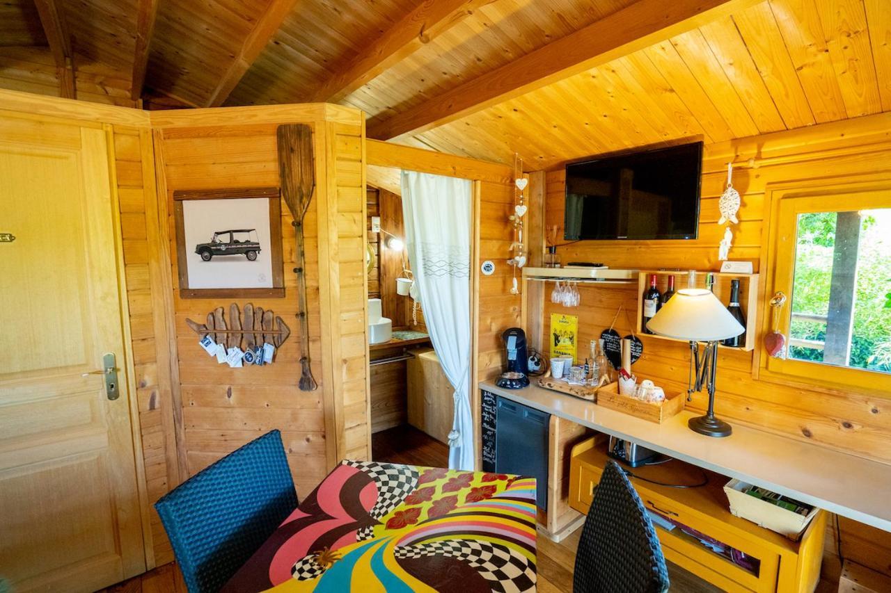 Fronsac  Le Bassin Du Tertre Bed & Breakfast エクステリア 写真